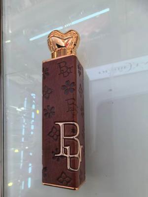 BUBREE – pomadka do ust BUBREE-口红
